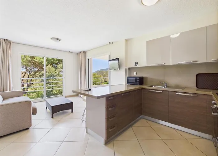 Salina-bay C18, 2 Bedroom Apartment *